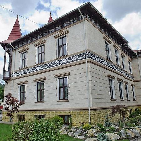 Hotel Carol - Vatra Dornei Exteriör bild