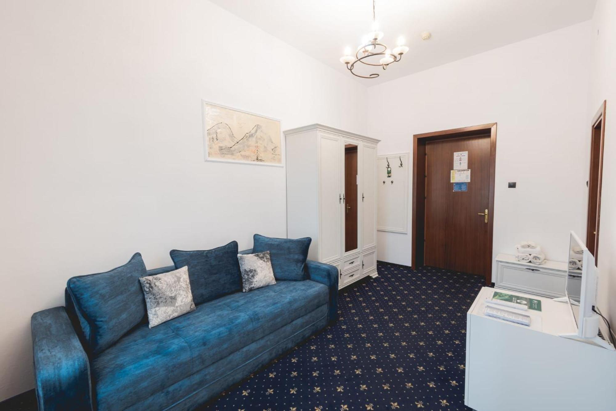 Hotel Carol - Vatra Dornei Exteriör bild