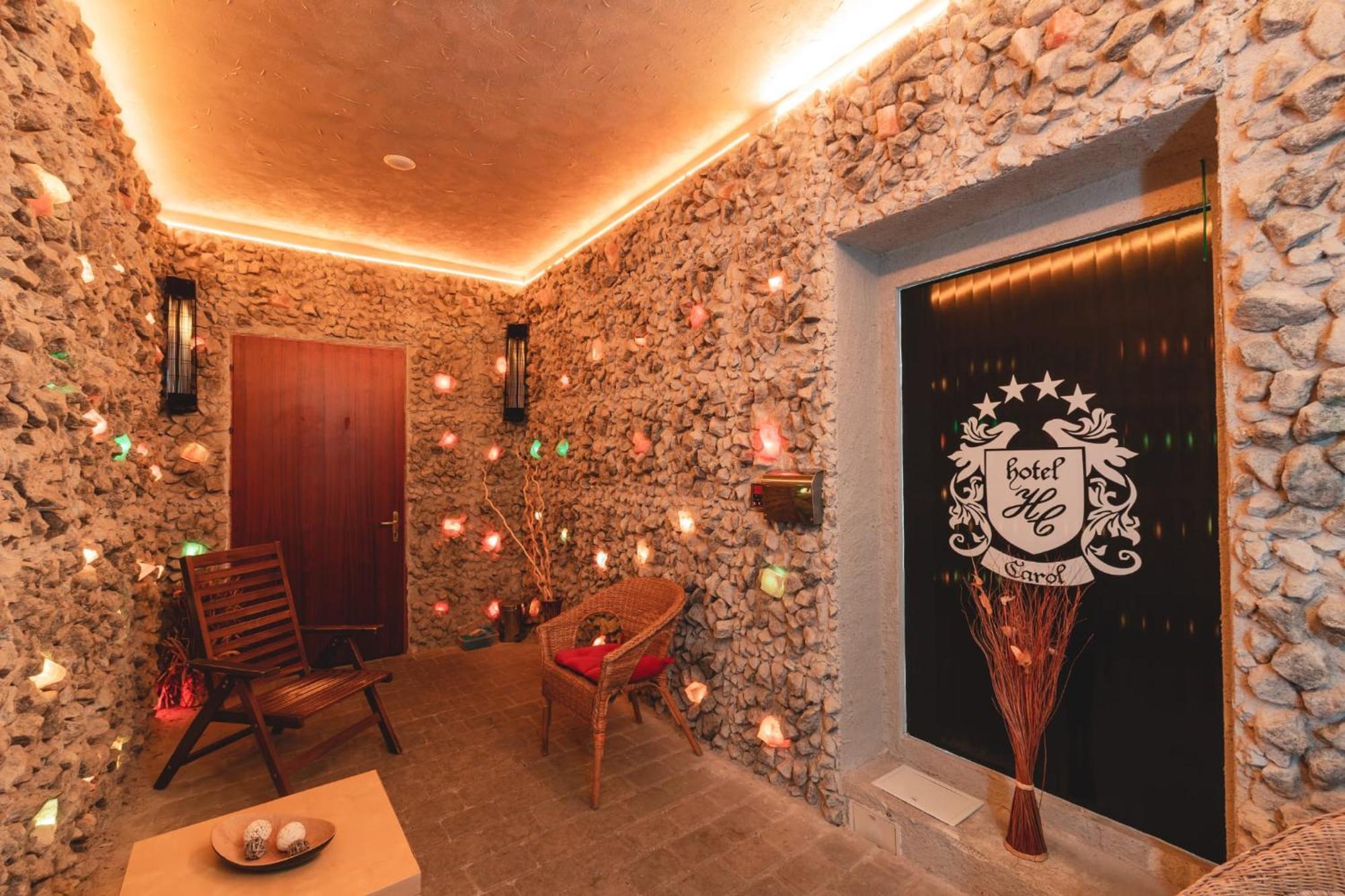 Hotel Carol - Vatra Dornei Exteriör bild